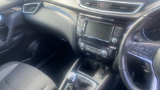 Nissan Qashqai 1.3 DiG-T Acenta Premium 5dr Petrol Hatchback